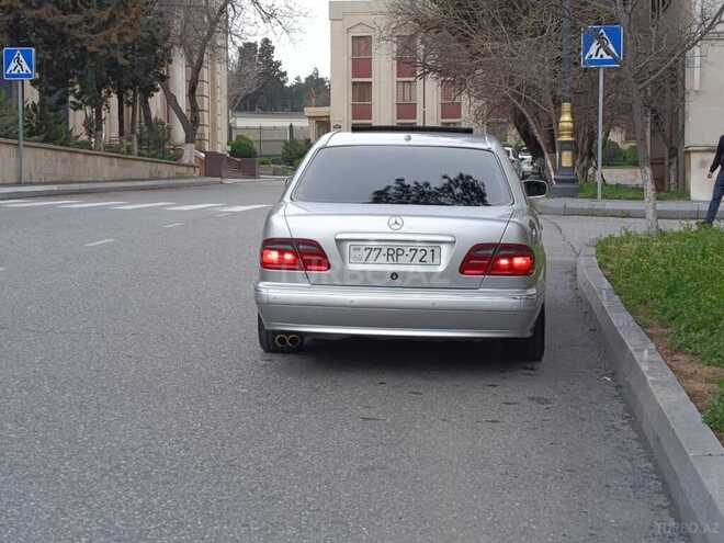 Mercedes E 280-7