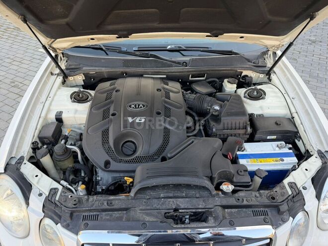 Kia Opirus-20