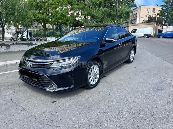 Toyota Camry-3