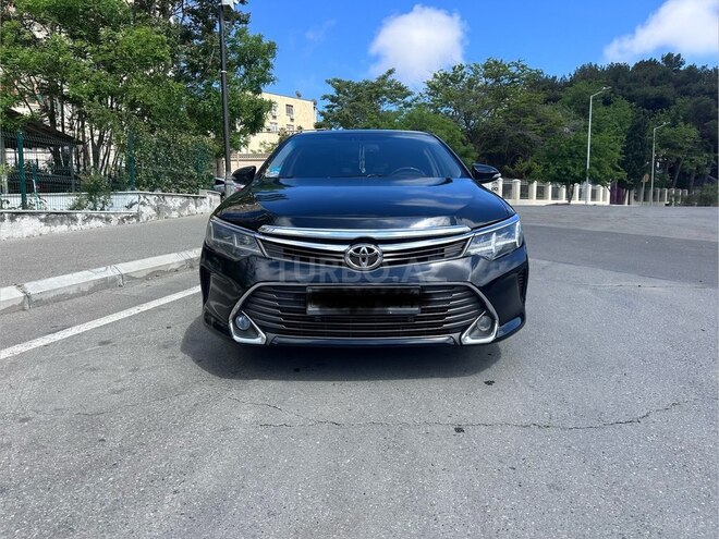 Toyota Camry-1