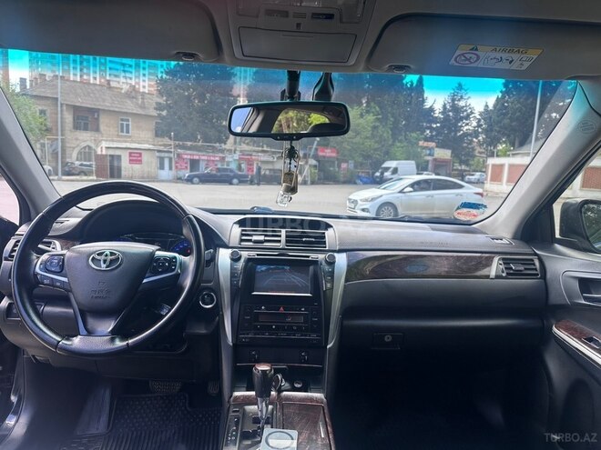 Toyota Camry-10