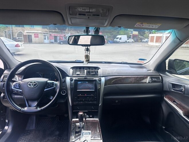 Toyota Camry-9