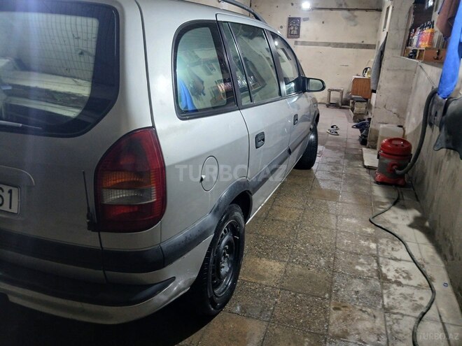 Opel Zafira-3