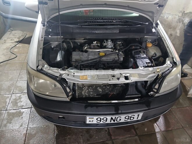 Opel Zafira-6
