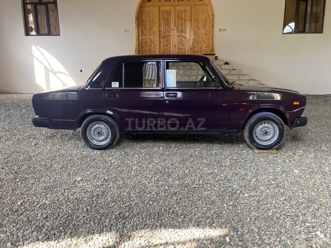 LADA (VAZ) 2107-2