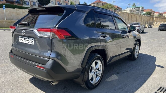 Toyota RAV4-5