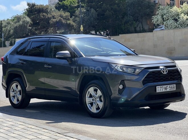 Toyota RAV4-2