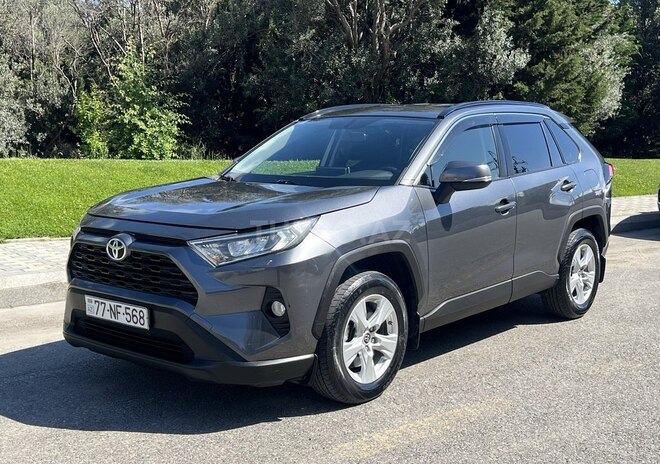 Toyota RAV4-1