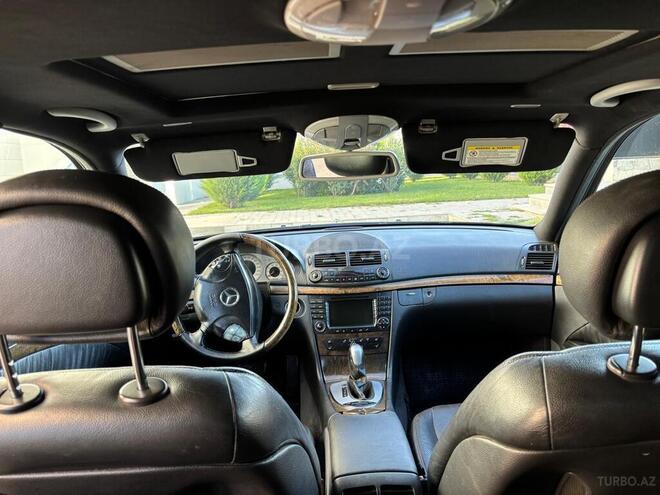 Mercedes E 280-9