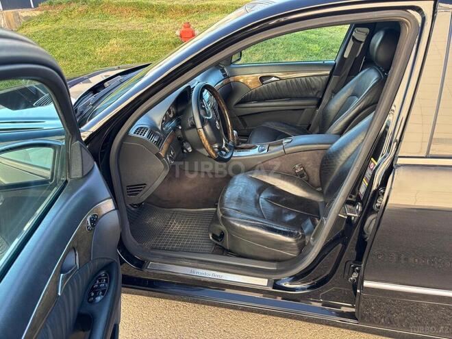 Mercedes E 280-6