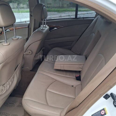 Mercedes E 350-12