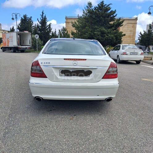 Mercedes E 350-19