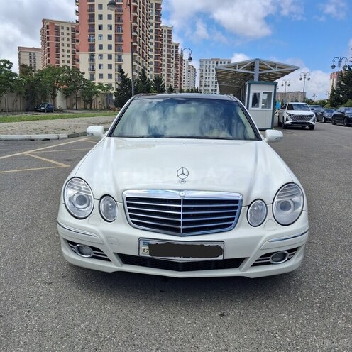 Mercedes E 350-1