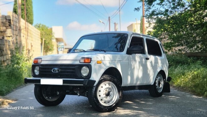 LADA (VAZ) Niva-1