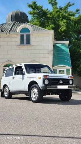 LADA (VAZ) Niva-2