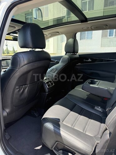 Kia Sorento-18
