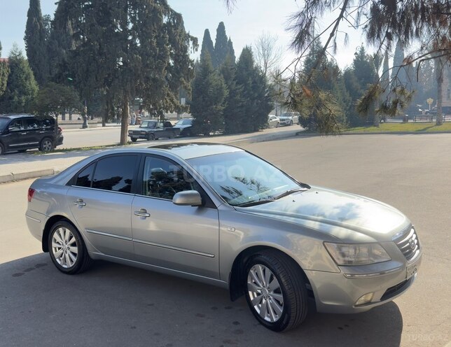 Hyundai Sonata-2