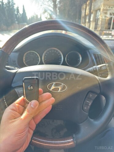 Hyundai Sonata-10