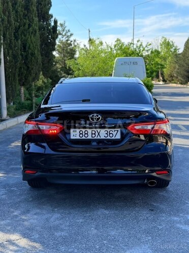 Toyota Camry-6