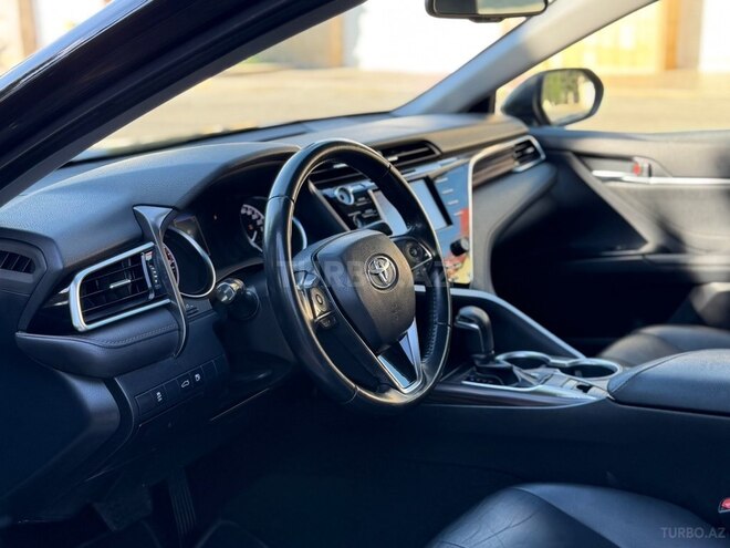 Toyota Camry-9