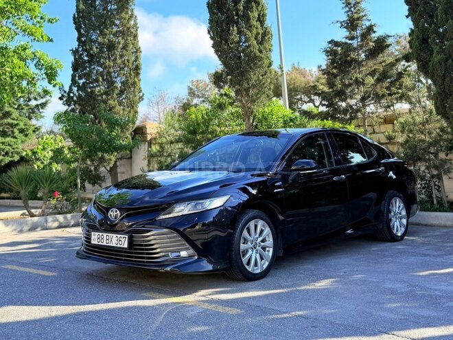 Toyota Camry-13