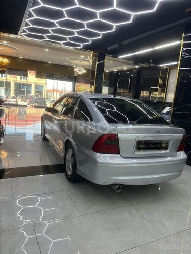 Opel Vectra-3