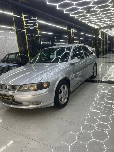 Opel Vectra-10