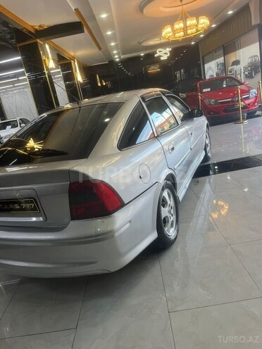 Opel Vectra-9