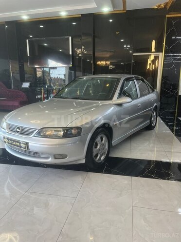 Opel Vectra-14