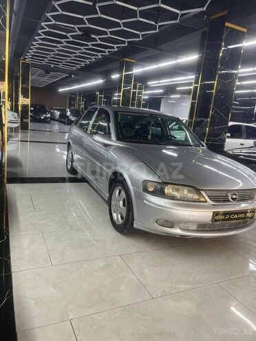 Opel Vectra-13