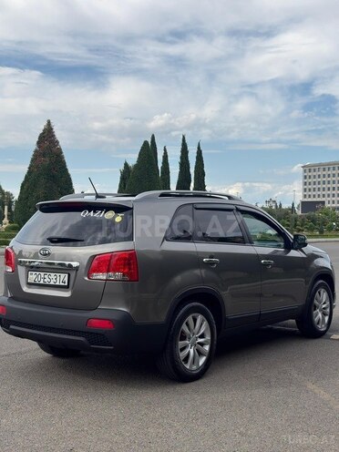 Kia Sorento-8