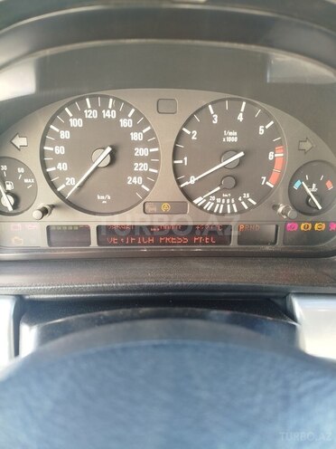 BMW 740-4