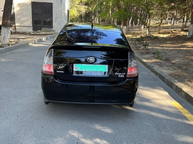 Toyota Prius-7