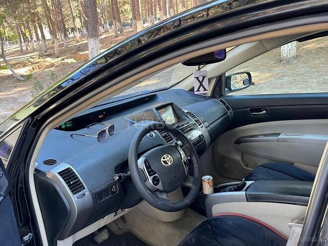 Toyota Prius-10