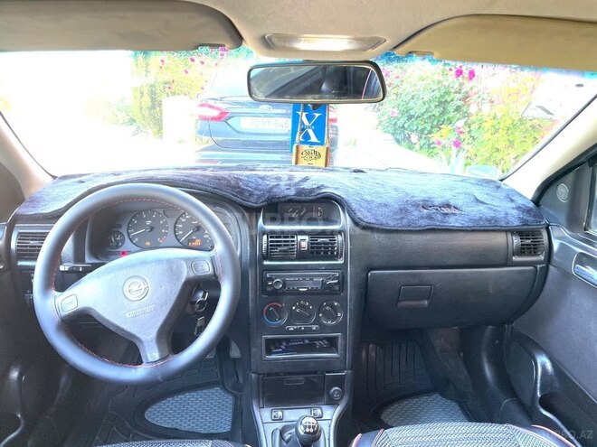 Opel Astra-9