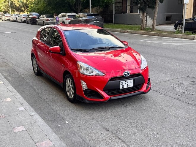 Toyota Prius C-1