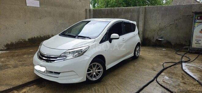 Nissan Note-6