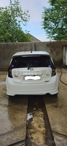 Nissan Note-9