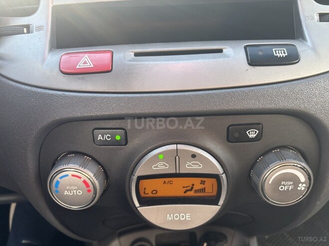 Kia Rio-8