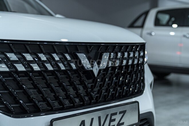 Wuling Alvez-4