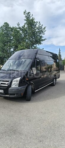 Ford Transit-5