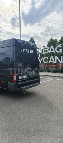 Ford Transit-10