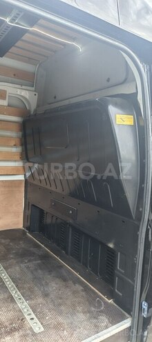 Ford Transit-20