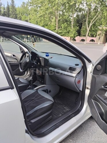 Opel Astra-13