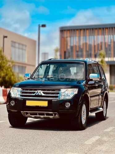 Mitsubishi Pajero-5