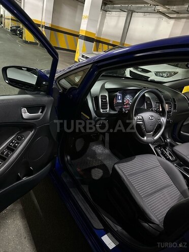 Kia Forte-13