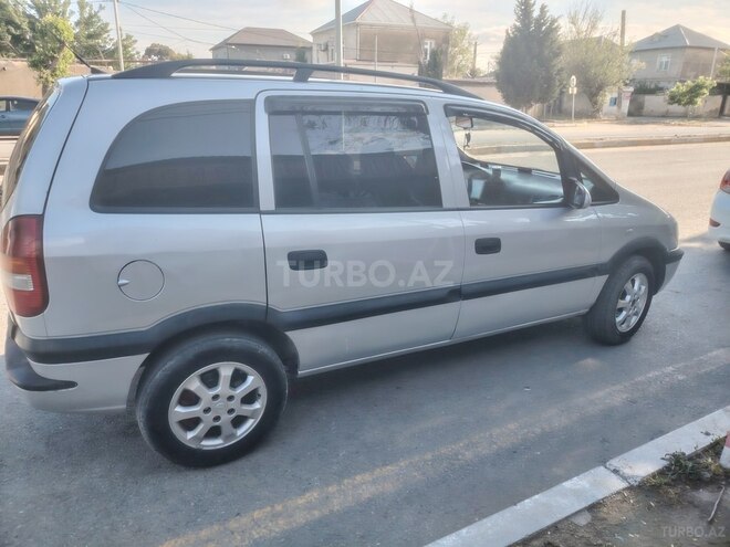 Opel Zafira-3