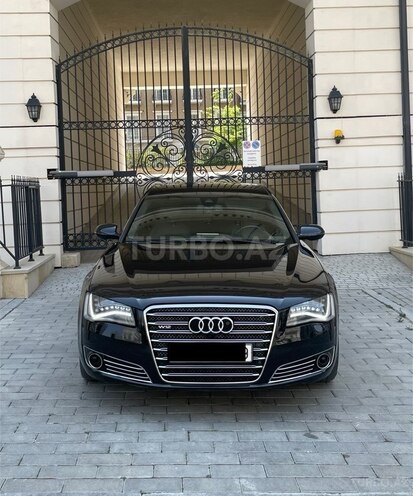 Audi A8-2