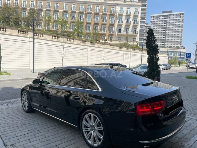Audi A8-5
