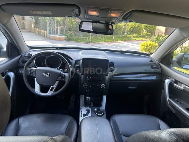 Kia Sorento-8